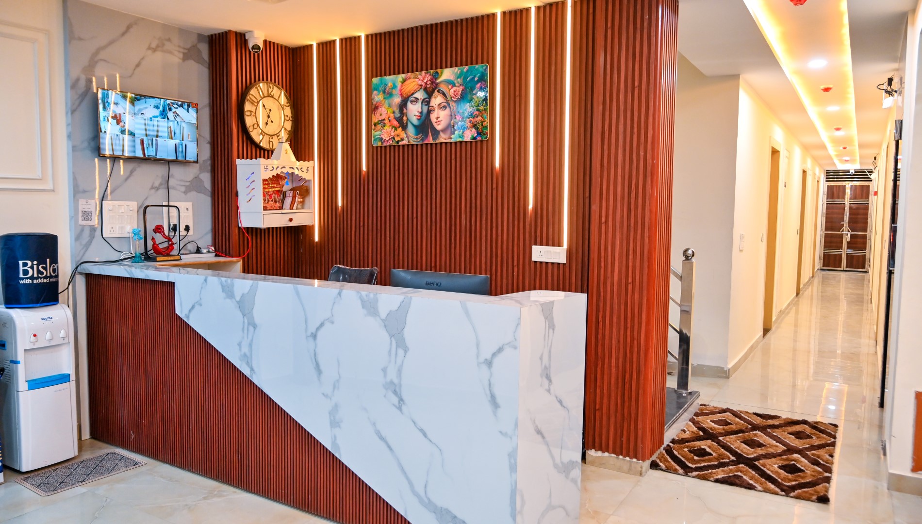 Hotel Divine Elegance